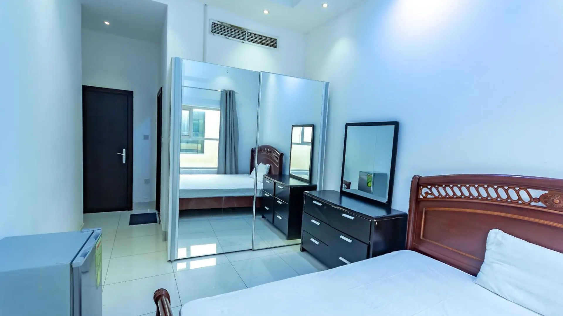 Guest house Economical Rooms For Rent In Dubai