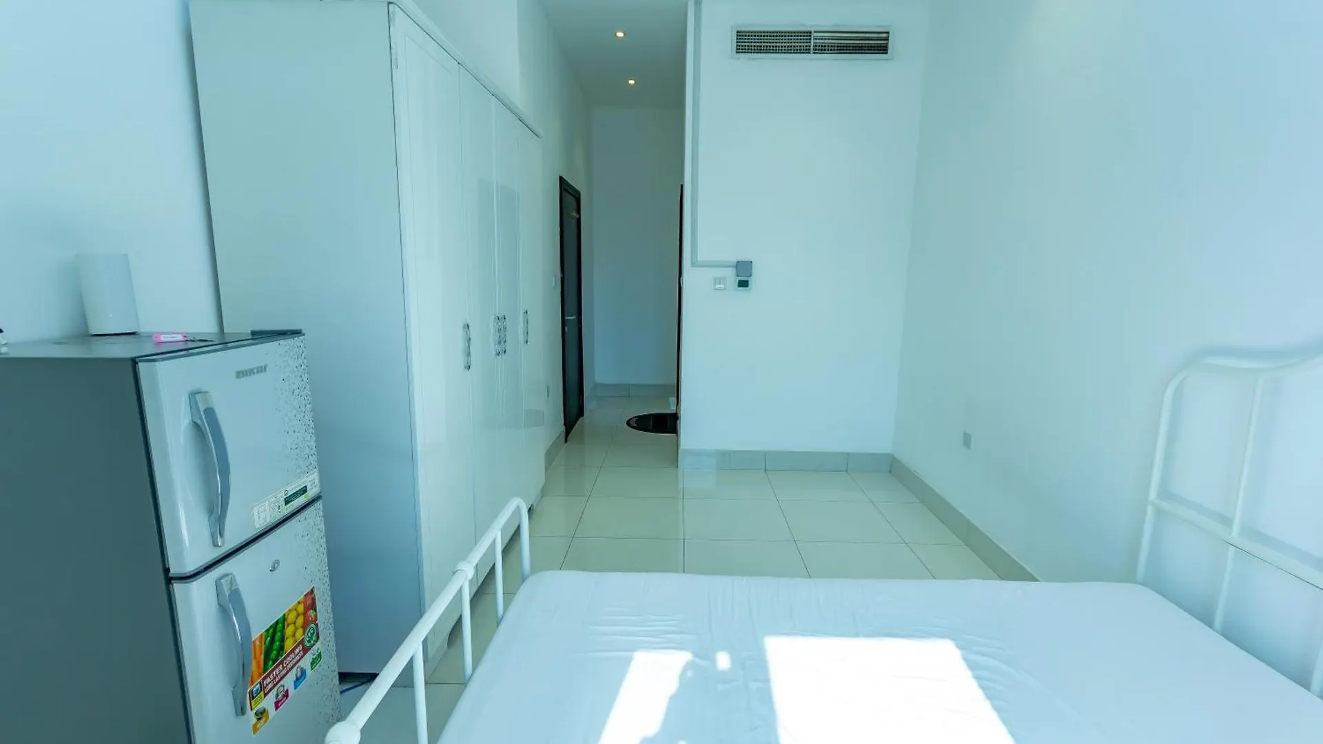 Guest house Economical Rooms For Rent In Dubai United Arab Emirates