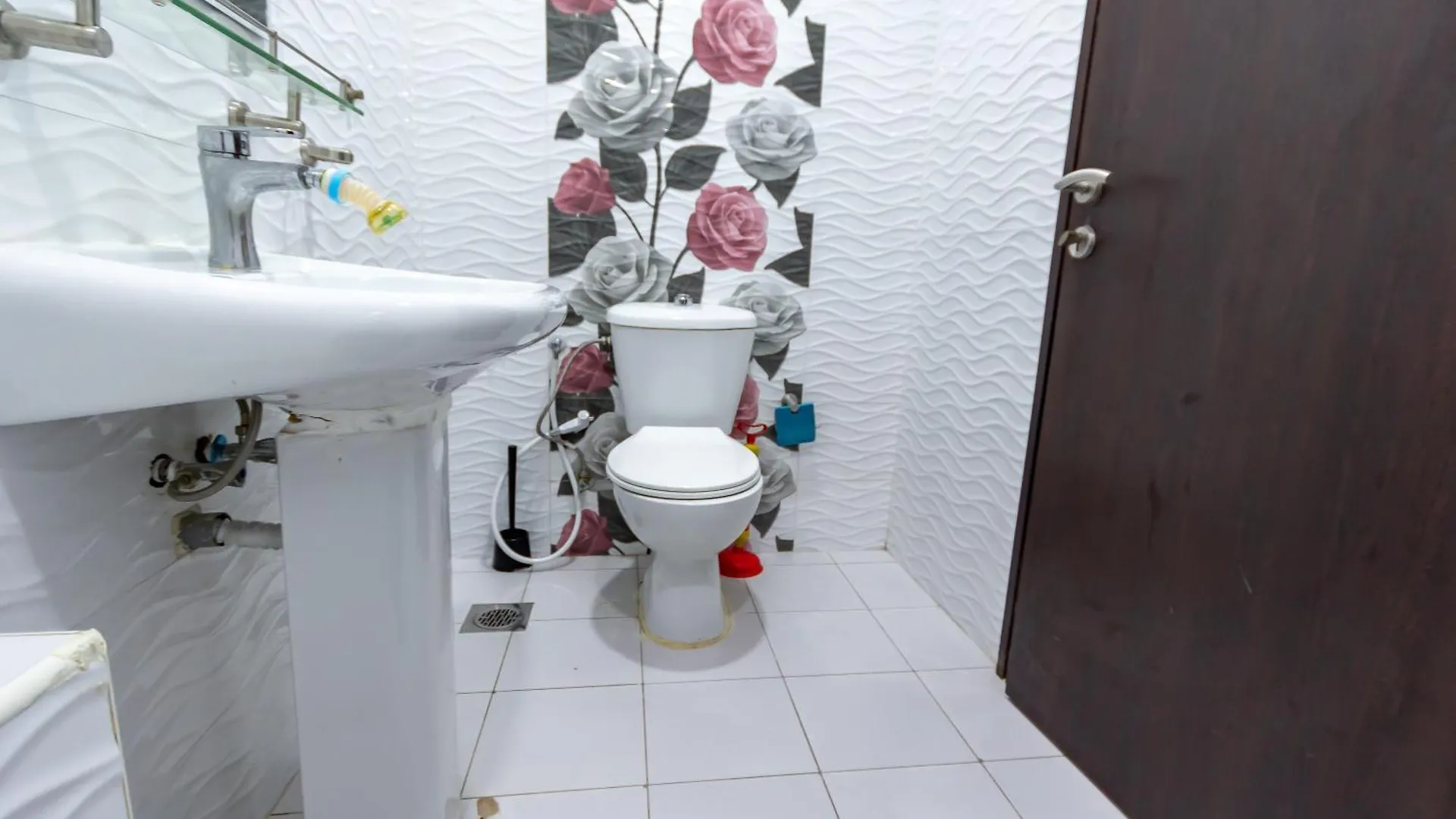 Guest house Economical Rooms For Rent In Dubai United Arab Emirates