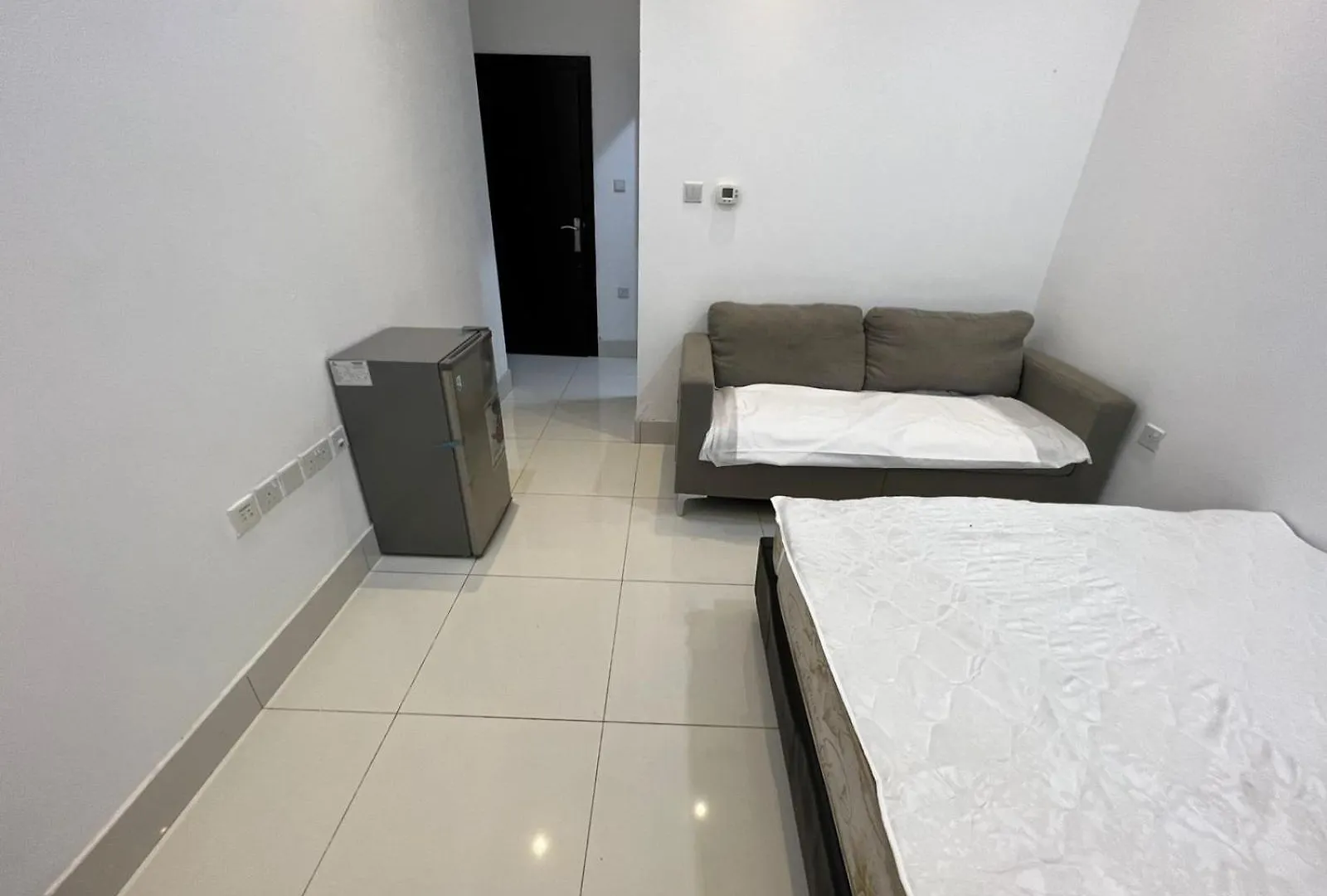 Guest house Economical Rooms For Rent In Dubai