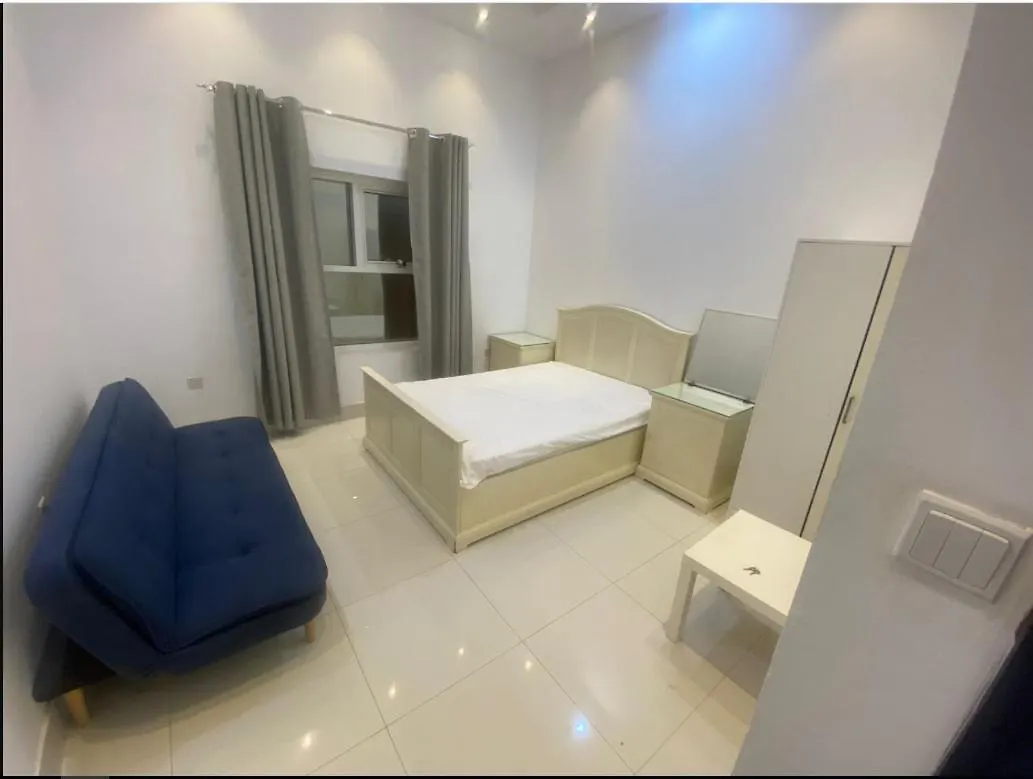 Economical Rooms For Rent In Dubai 0*,