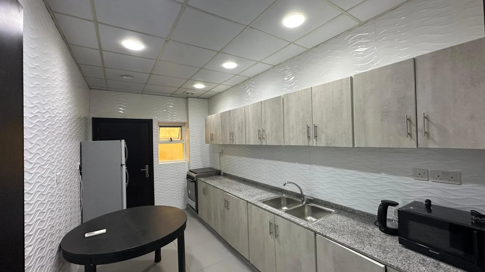 Economical Rooms For Rent In Dubai 0*,  United Arab Emirates