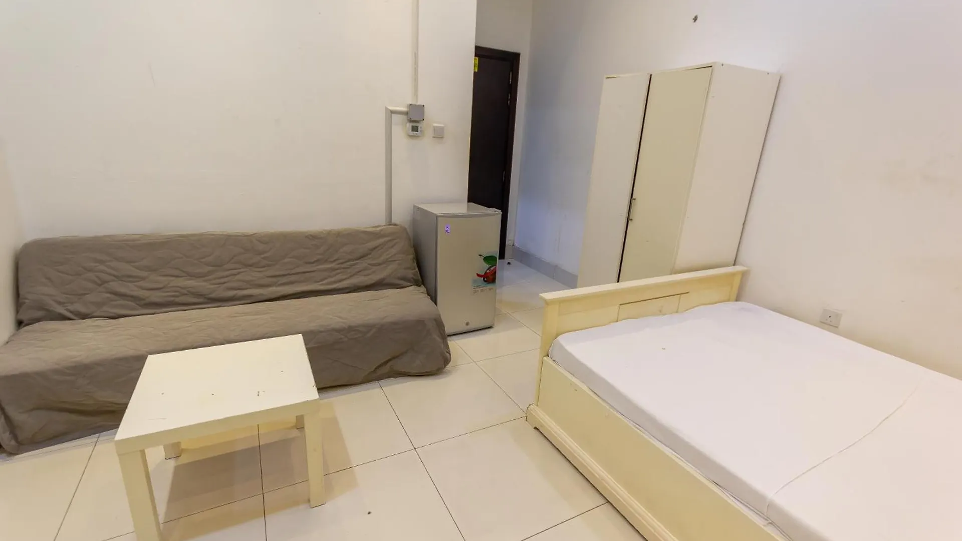 Guest house Economical Rooms For Rent In Dubai