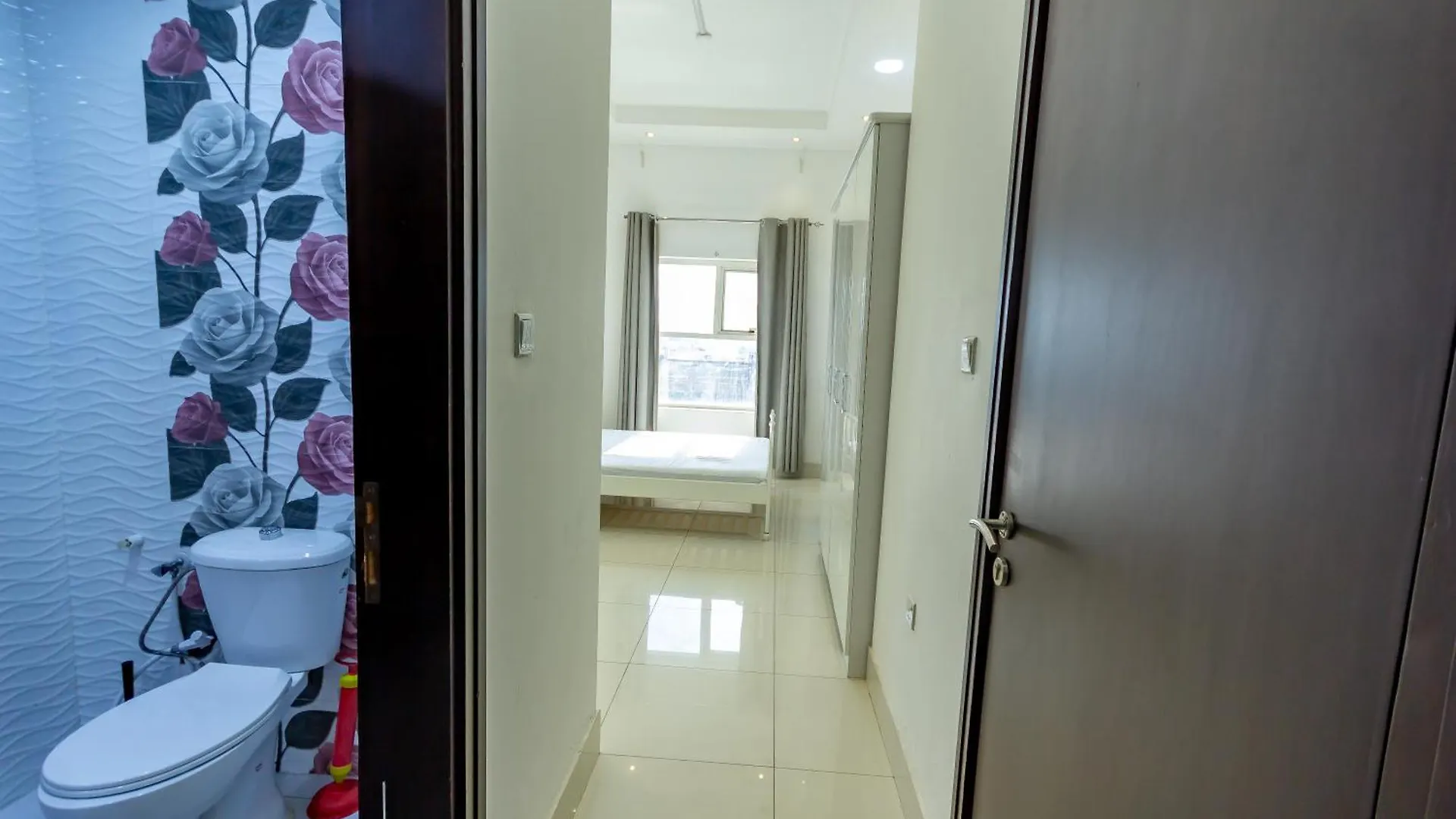 Economical Rooms For Rent In Dubai 0*,  United Arab Emirates